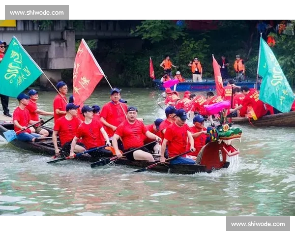 沪上白领龙舟竞渡：桨声激荡青春，共绘协作新篇