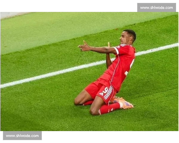 曼联加速求购埃基蒂克 法兰克福 1 亿欧要价成最大障碍 曼联加速求购埃基蒂克 法兰克福 1 亿欧要价成最大障碍