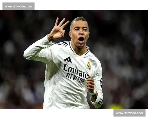 欧冠生死战！姆巴佩帽子戏法 vs C 罗点射救主，你为谁热血沸腾？